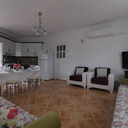 Fethiye'de Denize Yakin Ozel Havuzlu Mustakil Fethiye